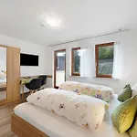 Schneider Гостевой дом 3*